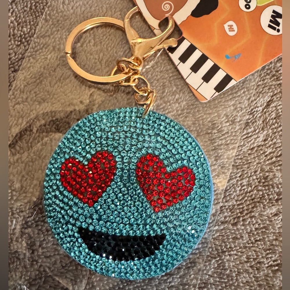 Heart eyes happy face Rhinestone NEW keychain/bag charm
